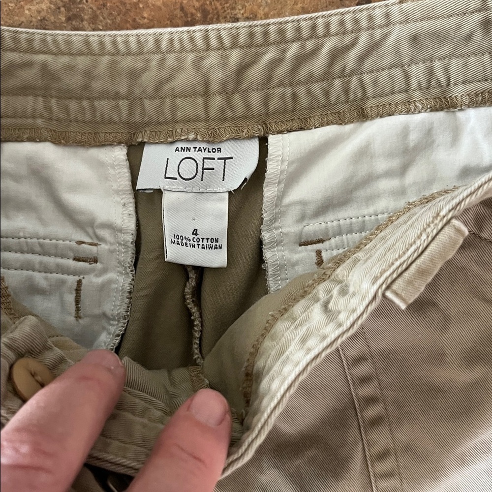 LOFT Khaki Wide-Leg Pants Size 4 - Picture 3 of 4